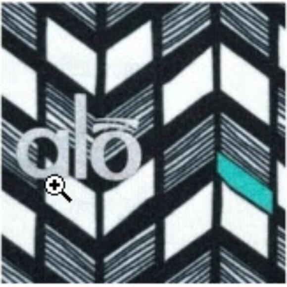 ALO Yoga Warrior 3 Goddess Leggings; S; HTF Geometric Print - Picture 13 of 14